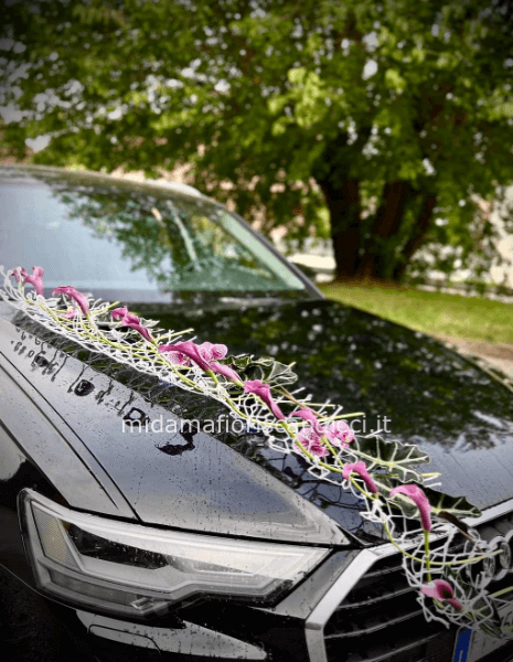 Addobbo vettura degli sposi
