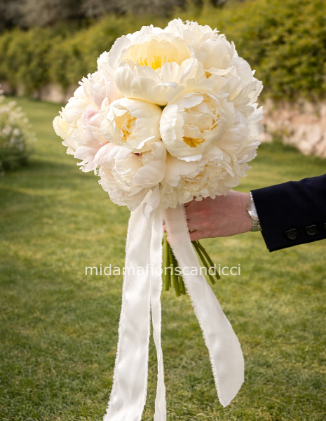 Élégance - Ø circa 20 cm  Delicato e prezioso, essenza di stile